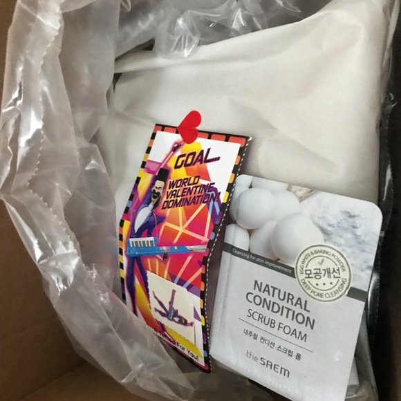 KKW FRAGRANCE SHIPMENT STATUS UPDATES - Picture 4 of 5